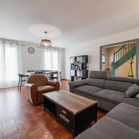 Maison Familiale A 10 Min Du Futuroscope Konukevi