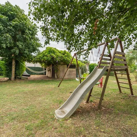 Maison Familiale A 10 Min Du Futuroscope 3*