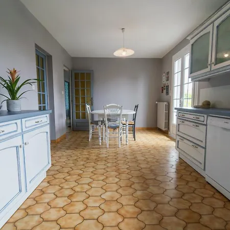 Maison Familiale A 10 Min Du Futuroscope Konukevi