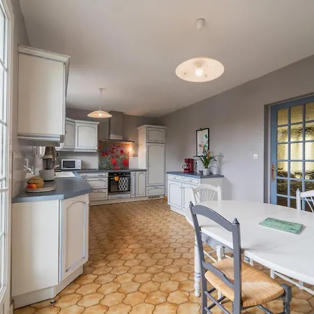 Konukevi Maison Familiale A 10 Min Du Futuroscope 3*