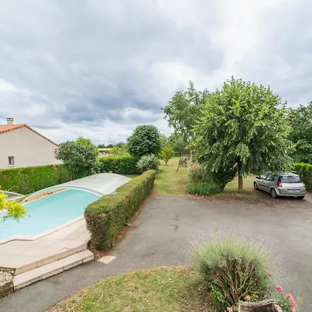 Konukevi Maison Familiale A 10 Min Du Futuroscope 3*