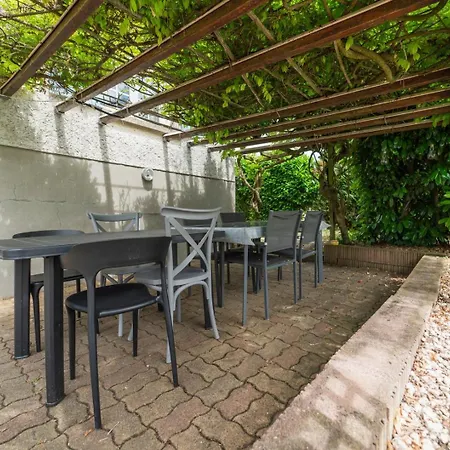 Maison Familiale A 10 Min Du Futuroscope Konukevi 3*